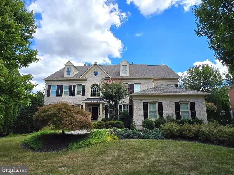 8318 ROXBOROUGH LOOP, Gainesville, VA 20155
