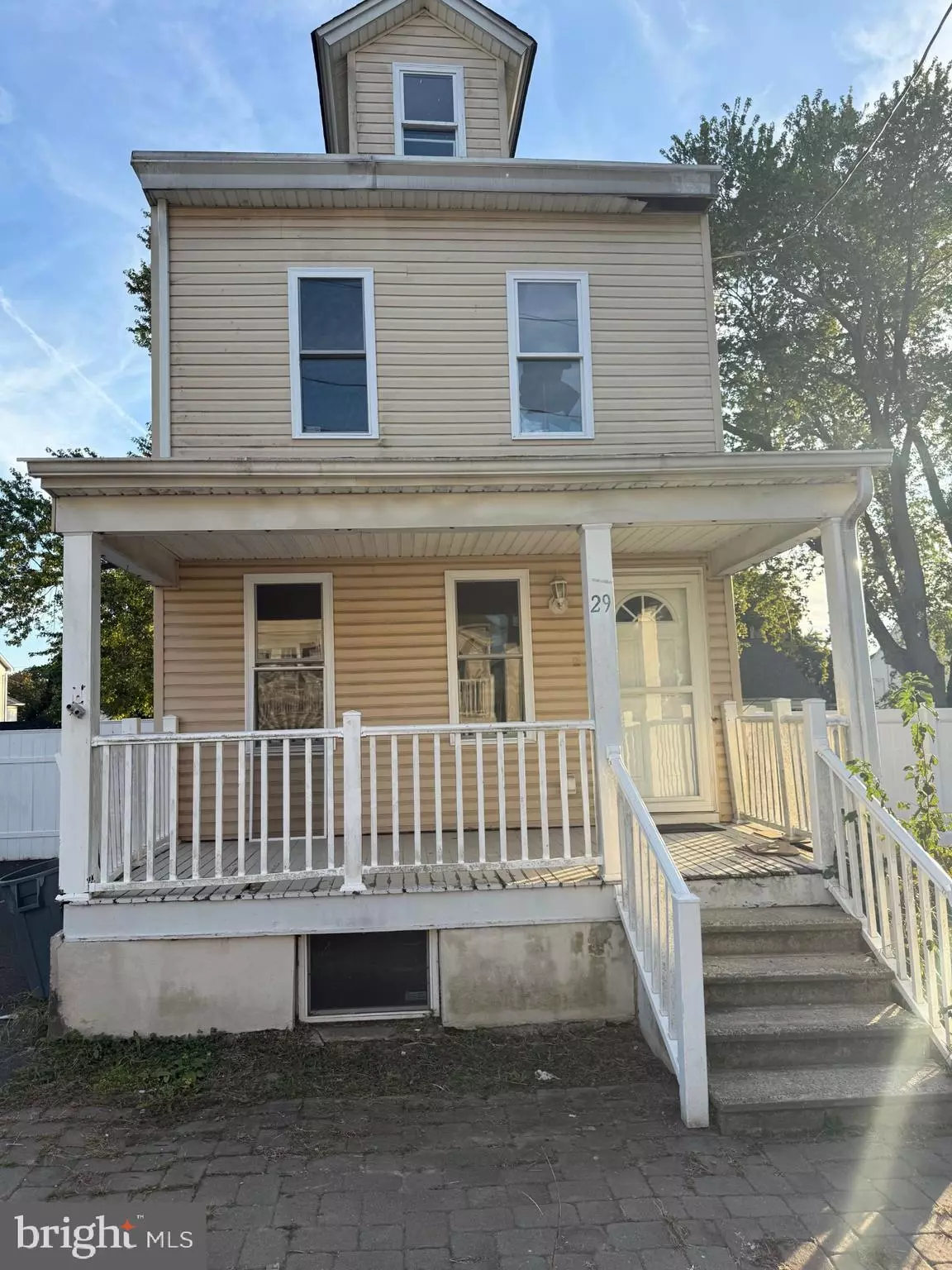 Hamilton, NJ 08610,29 OREGON AVE