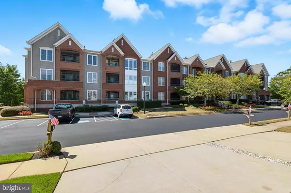 Gainesville, VA 20155,13890 CHELMSFORD DR #204