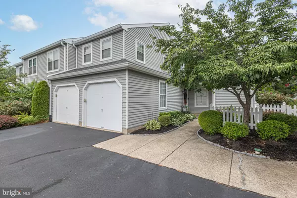 Yardley, PA 19067,642-A ROSE HOLLOW DR