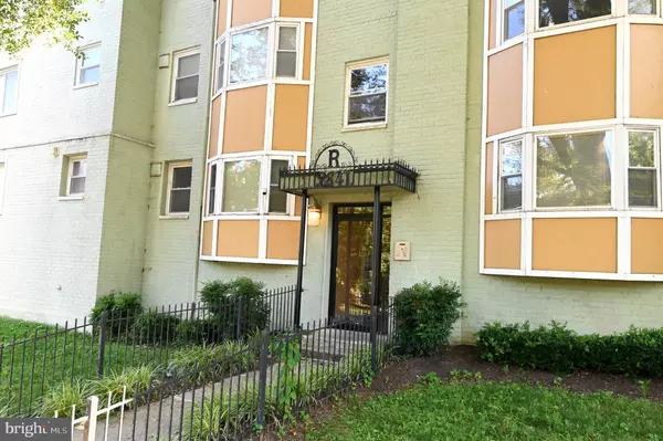 2841 GAINESVILLE ST SE #204, Washington, DC 20020