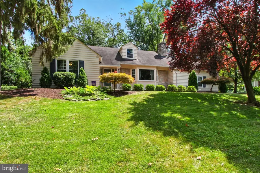 938 SOMERSET LN, York, PA 17403