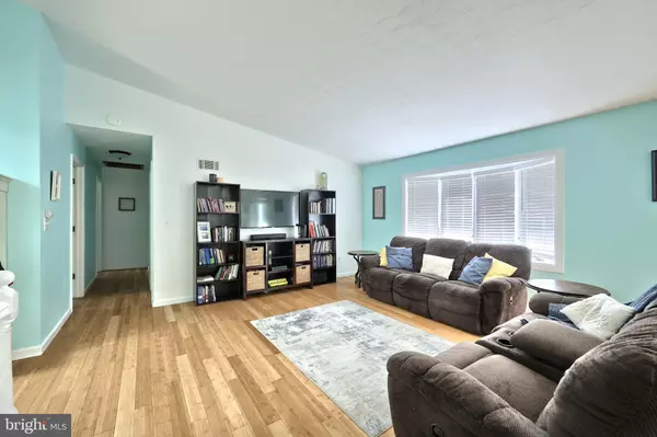 Hanover, PA 17331,15 GLADYS CT