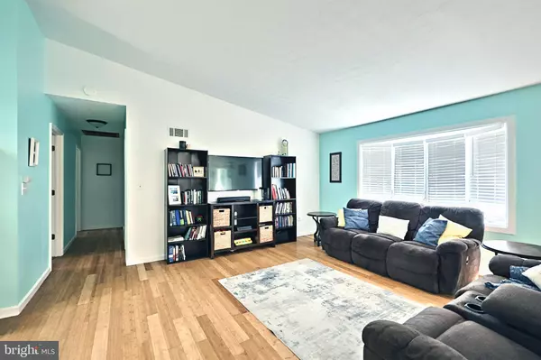 Hanover, PA 17331,15 GLADYS CT