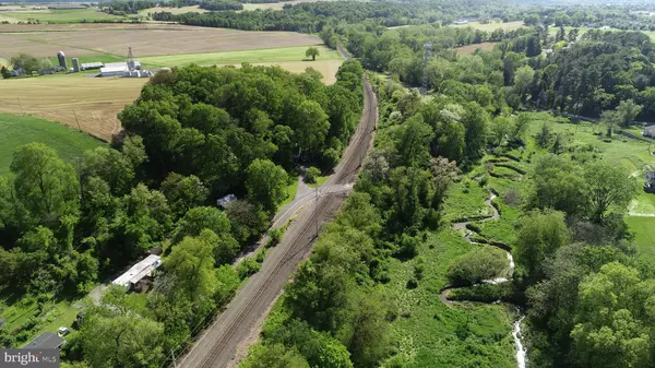 Columbia, PA 17512,3806 LOCUST GROVE RD