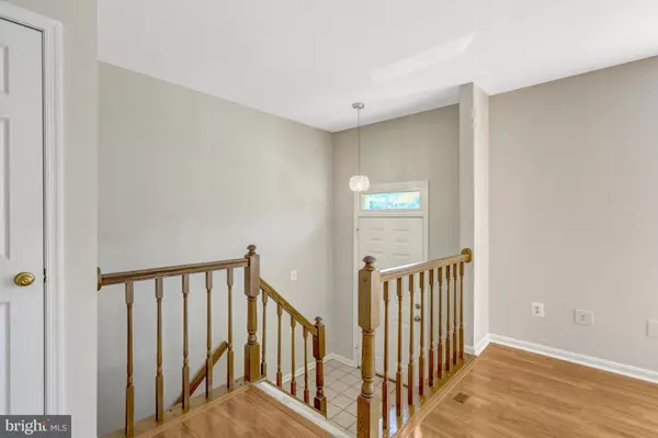 Fairfax, VA 22033,4234 FOX LAKE DR