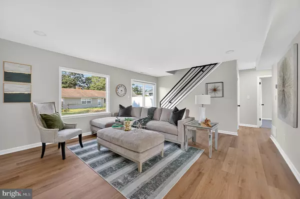 Willingboro, NJ 08046,26 BUTTERCUP LN