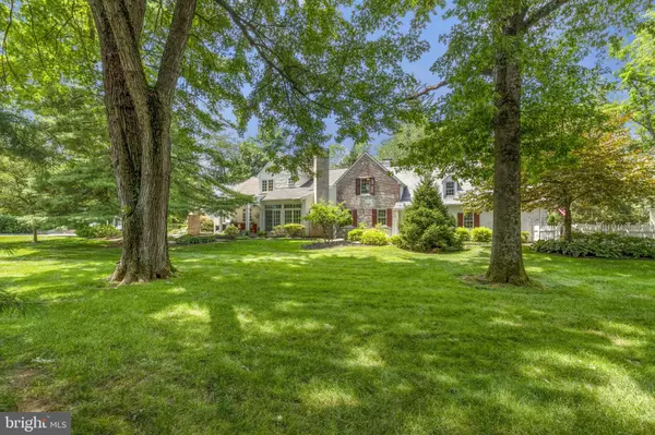 Bethlehem, PA 18015,1676 FIELDVIEW LN