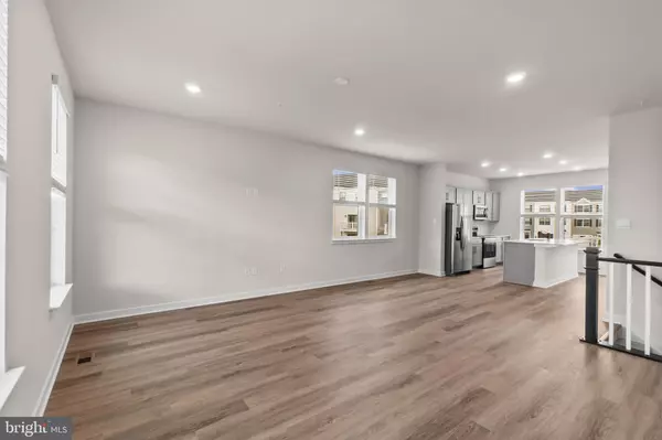 La Plata, MD 20646,483 STILL FEATHER AVE