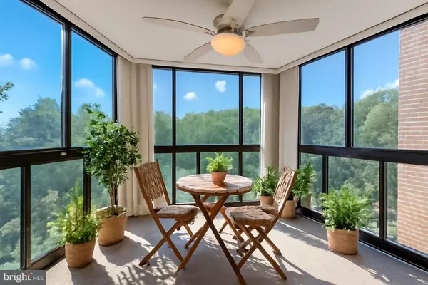 15115 INTERLACHEN DR #3-802, Silver Spring, MD 20906