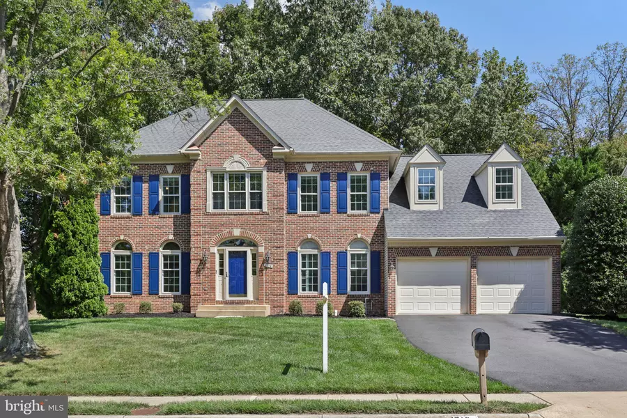8719 CROSS CHASE CIR, Fairfax Station, VA 22039