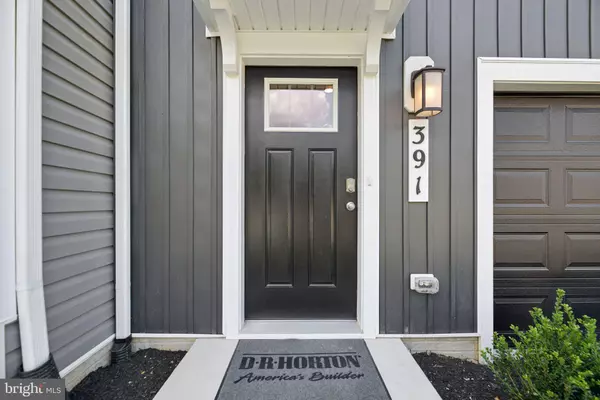 La Plata, MD 20646,485 STILL FEATHER AVE