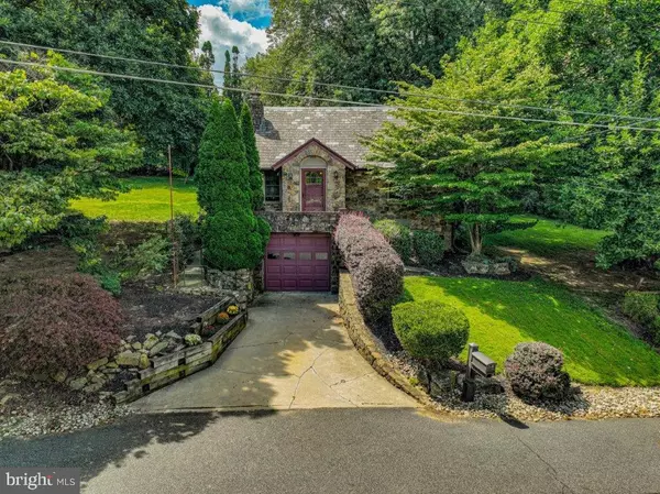 2860 OLD NAZARETH RD, Easton, PA 18045