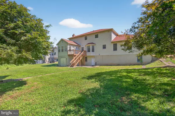 Waldorf, MD 20603,2411 PIMPERNEL DR