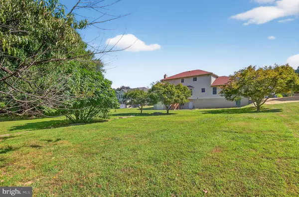 Waldorf, MD 20603,2411 PIMPERNEL DR