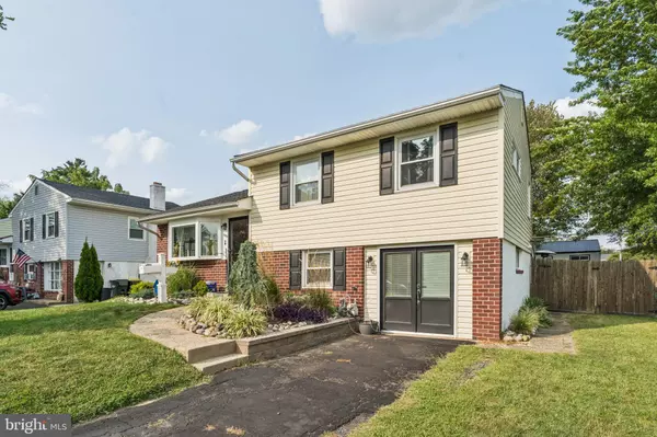 Hatboro, PA 19040,609 STEWART RD