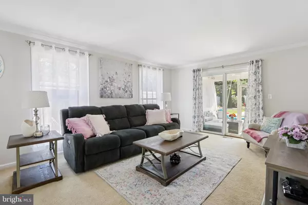 Lawrence Township, NJ 08648,16 PADDOCK DR