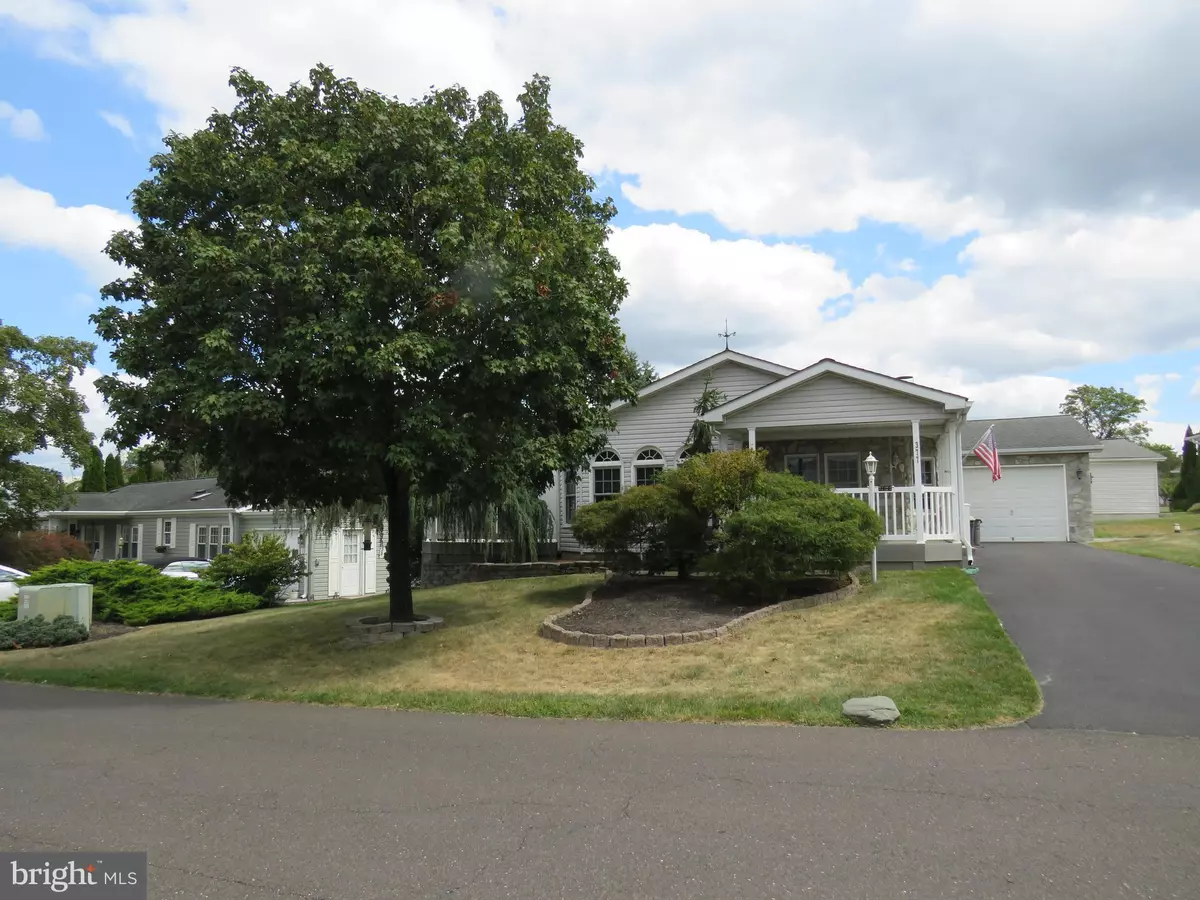 New Hope, PA 18938,377 SPRING MEADOW CIR