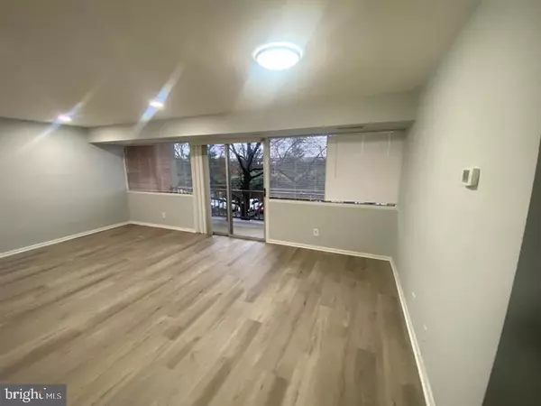 Alexandria, VA 22312,5801 QUANTRELL AVE #L9