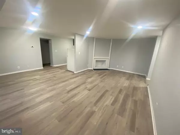 Alexandria, VA 22312,5801 QUANTRELL AVE #L9