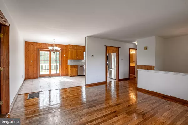 Mohrsville, PA 19541,282 ERNST RD