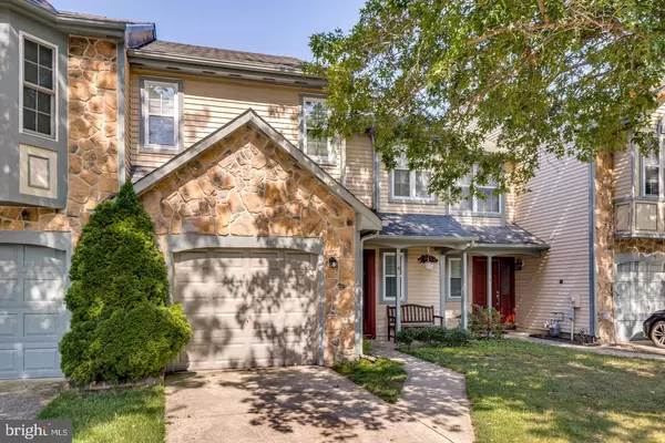 Mount Laurel, NJ 08054,5 CLAVER HILL WAY