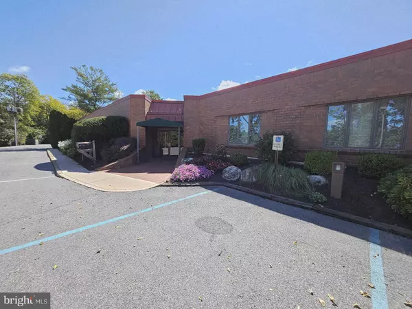 Whitehall, PA 18052,1815 SCHADT AVE