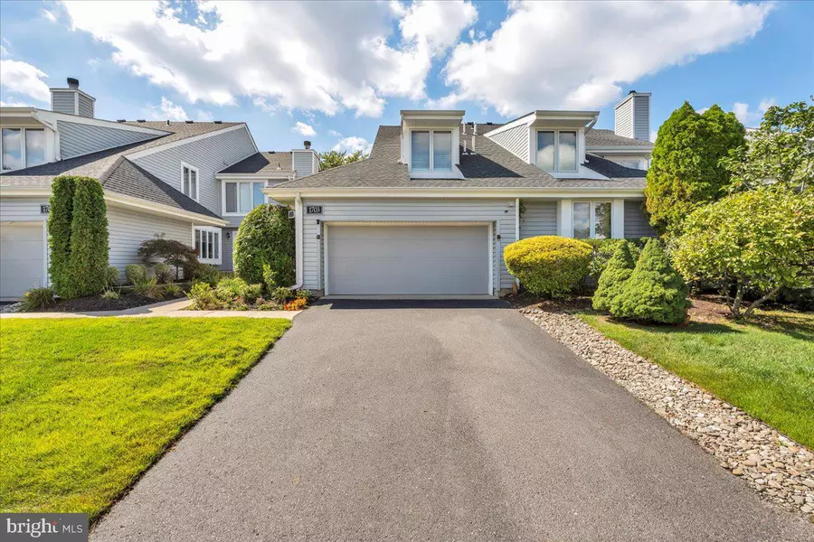 1703 SARATOGA CT, Voorhees, NJ 08043