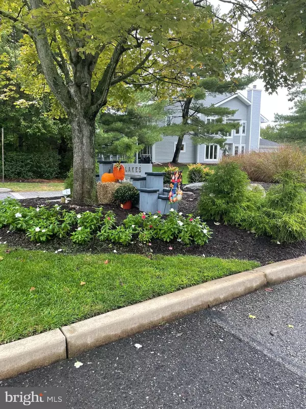 Voorhees, NJ 08043,1703 SARATOGA CT