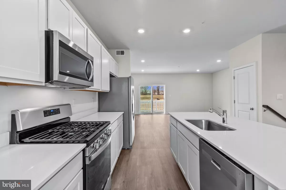 Upper Marlboro, MD 20772,10606 MERIDIAN HILL WAY