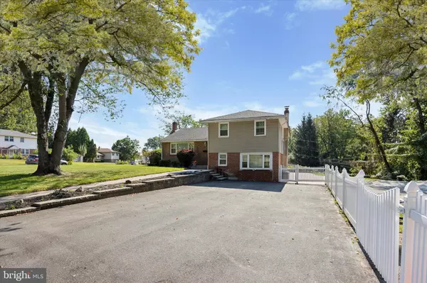 Cheltenham, PA 19012,60 BONCOUER RD