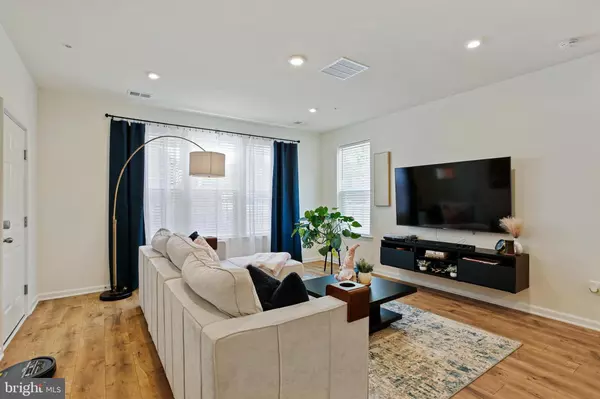 Owings Mills, MD 21117,9378 SENEY LN