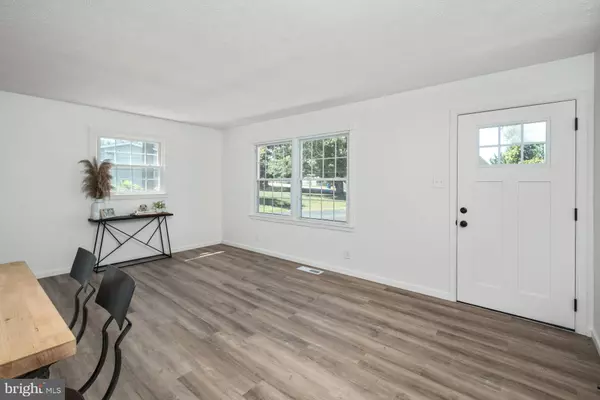 Penn Laird, VA 22846,560 MASSANUTTEN VIEW DR