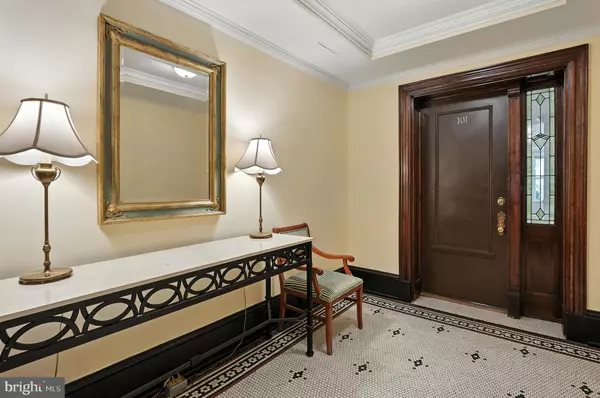 Washington, DC 20009,1882 COLUMBIA RD NW #101