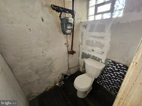 Philadelphia, PA 19150,8305 TEMPLE RD