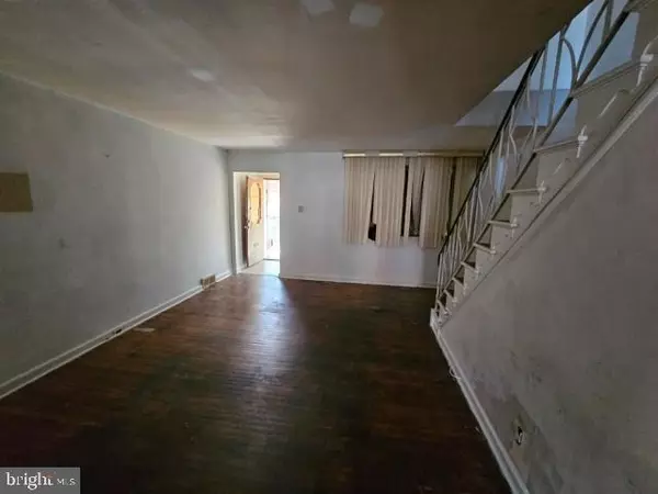 Philadelphia, PA 19150,8305 TEMPLE RD