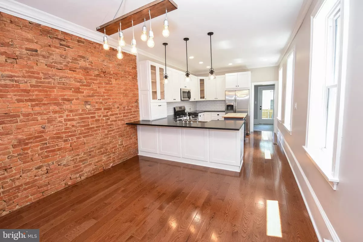 Philadelphia, PA 19133,2219 N HANCOCK ST