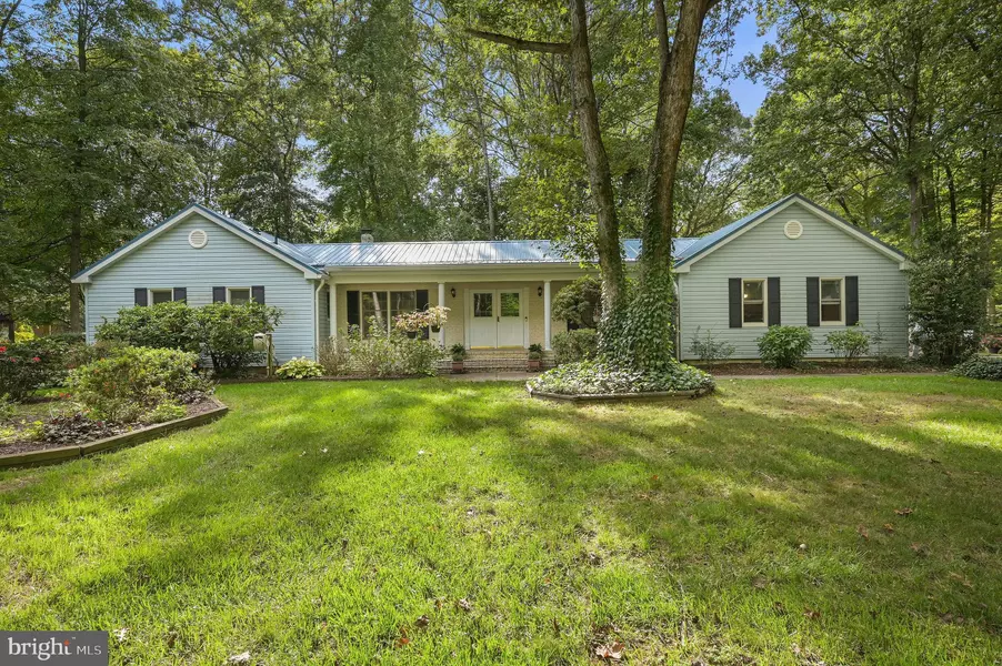 235 CARNOUSTIE RD, Dover, DE 19904