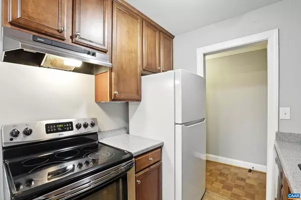 Charlottesville, VA 22903,1800 JEFFERSON PARK AVE #120