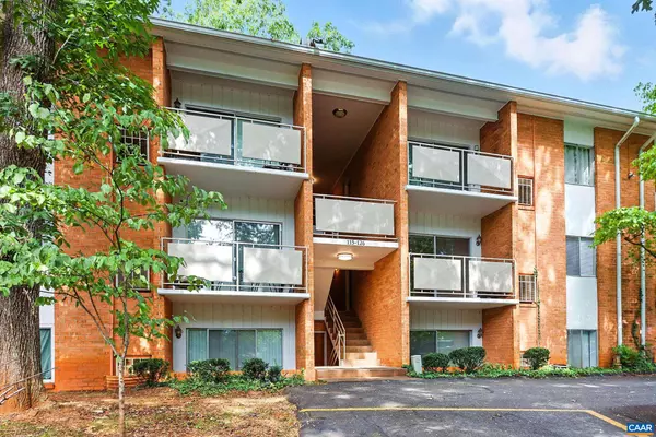 1800 JEFFERSON PARK AVE #120, Charlottesville, VA 22903