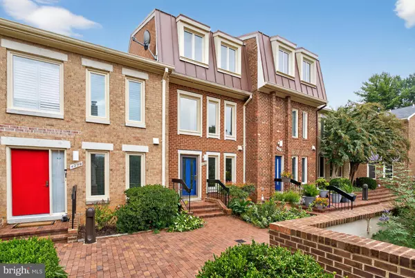 4281 EMBASSY PARK DR NW, Washington, DC 20016