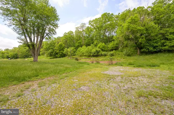 Charles Town, WV 25414,199 BLOOMERY RD