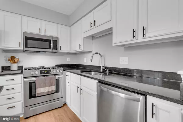 Odenton, MD 21113,8534 PINE MEADOWS DR