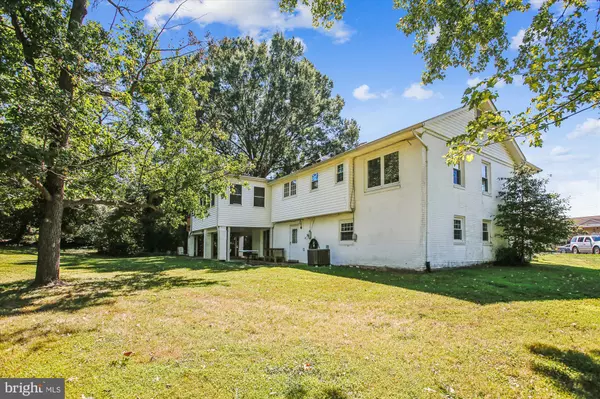 Alexandria, VA 22308,8907 CAPTAINS ROW