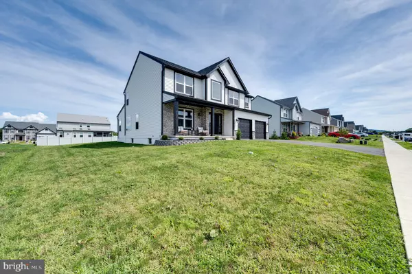 Reading, PA 19605,1025 RIVER CREST DR