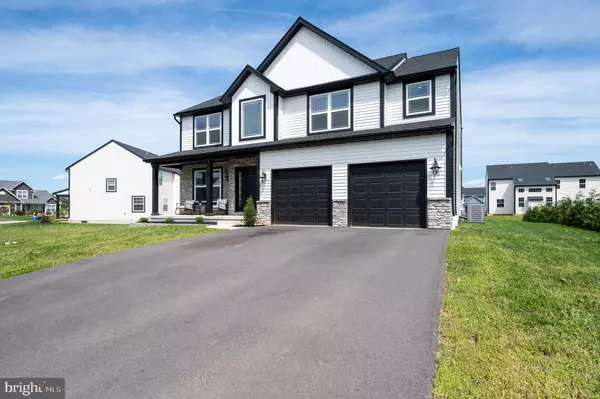 Reading, PA 19605,1025 RIVER CREST DR