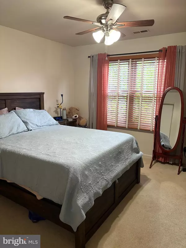 Sicklerville, NJ 08081,20 HATHAWAY DR