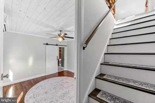 Schnecksville, PA 18078,4430 COPLAY CREEK RD #B