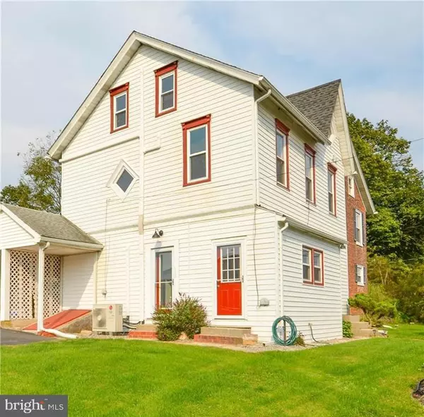 4430 COPLAY CREEK RD #B, Schnecksville, PA 18078