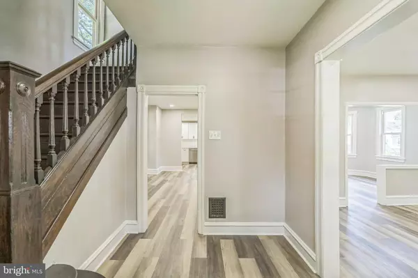 Collingdale, PA 19023,901 BARTRAM AVE